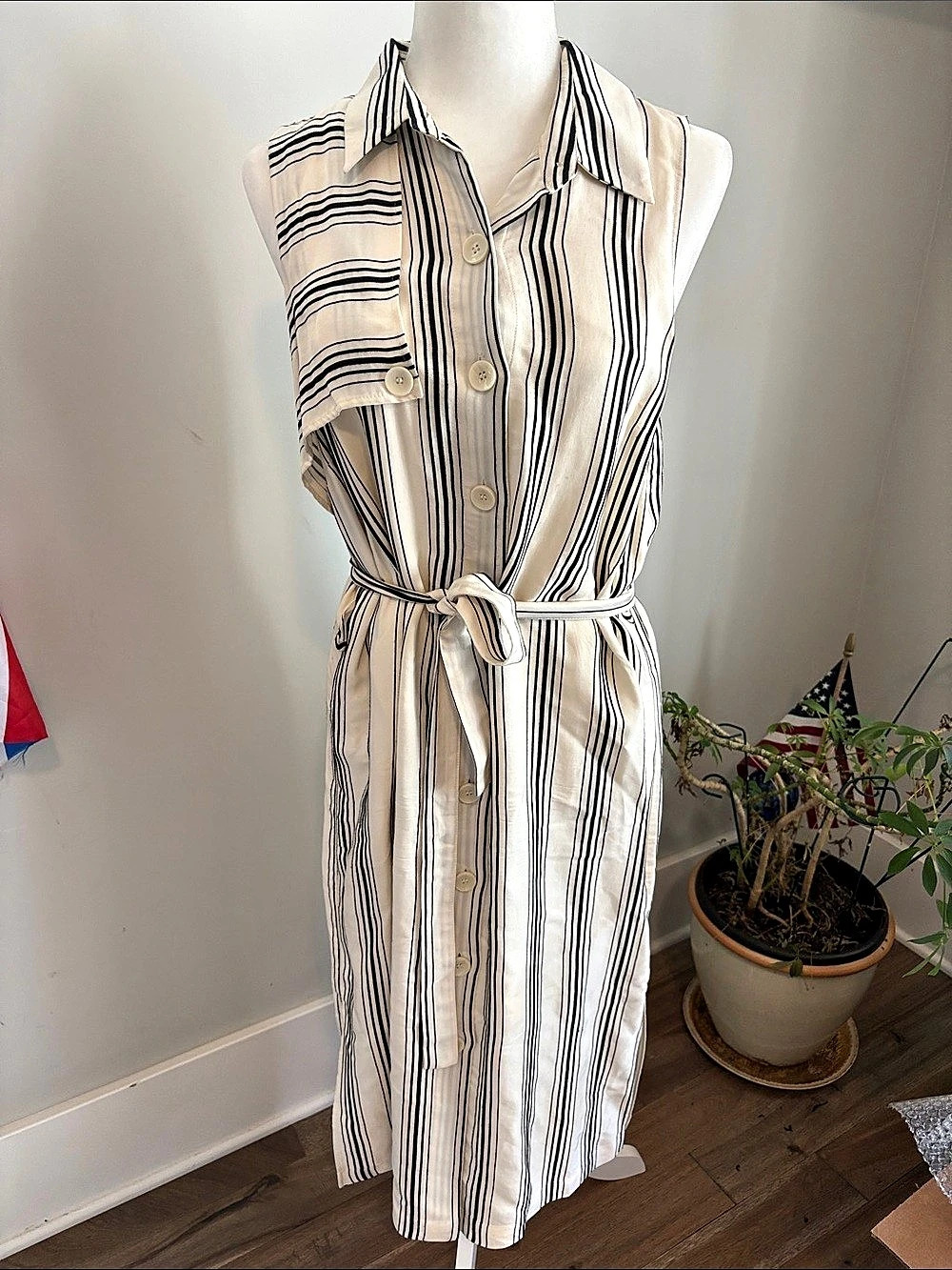 Maeve Striped Midi Dress in Cream & Black Size Medium Like New